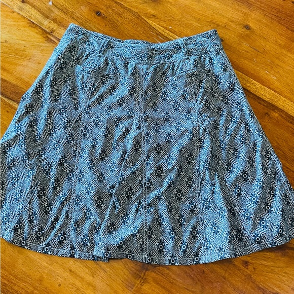 Athletic skort good used condition. Lots of life left init - Picture 8 of 8